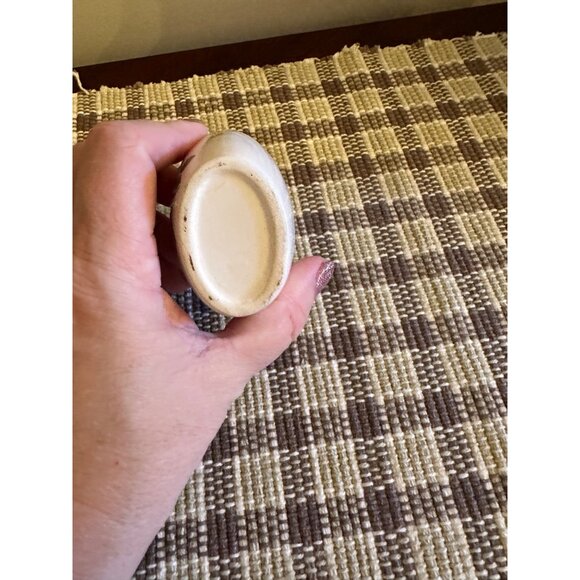 Vintage 1950's Floral Ceramic Tabletop Lighter With Red Rose Design & Metal Top - Picture 4 of 9